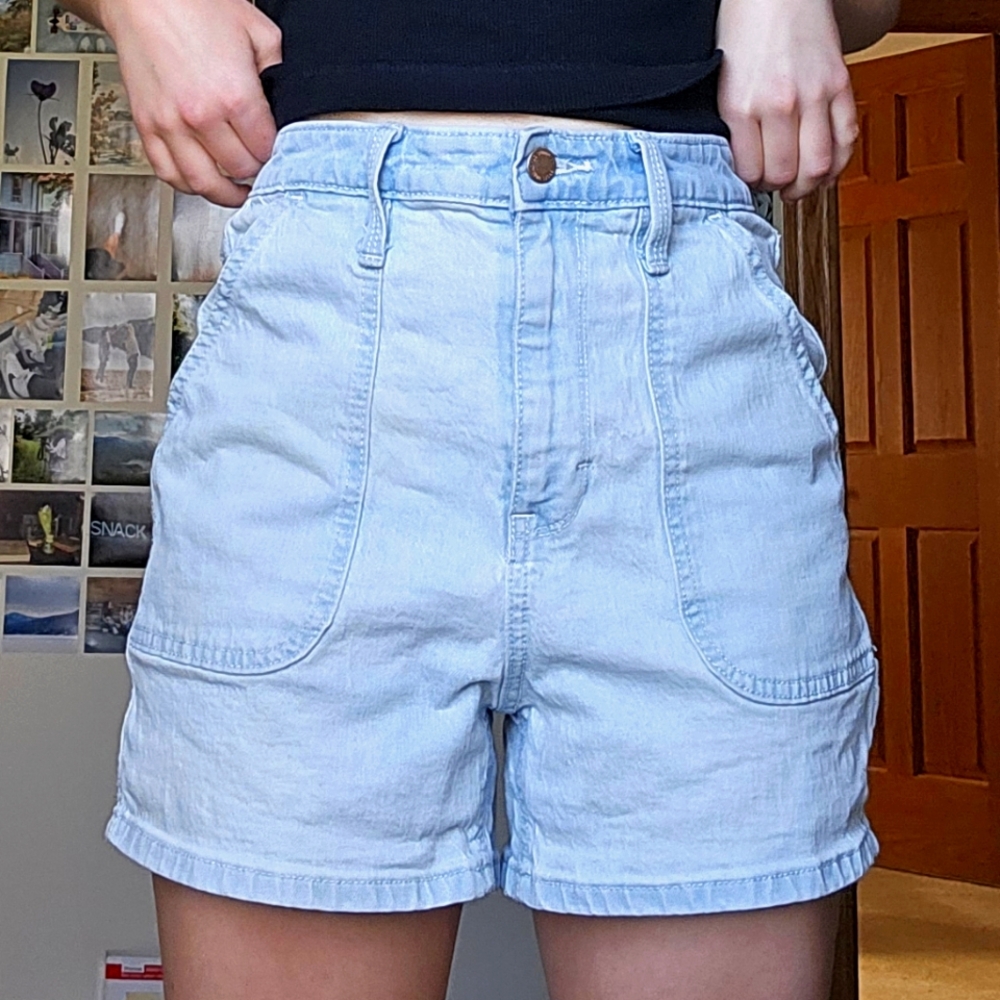 Light blue highest rise midi jean shorts, size 4, Universal Thread